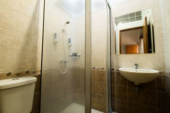 Reddoorz At Gatot Subroto 3* Bandung