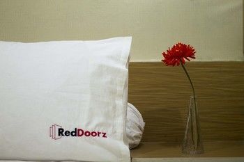 Reddoorz At Gatot Subroto 3* Bandung