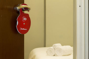 Reddoorz At Gatot Subroto Hotel Bandung
